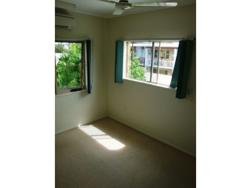 2/337 Alfred Street, Mackay QLD 4740