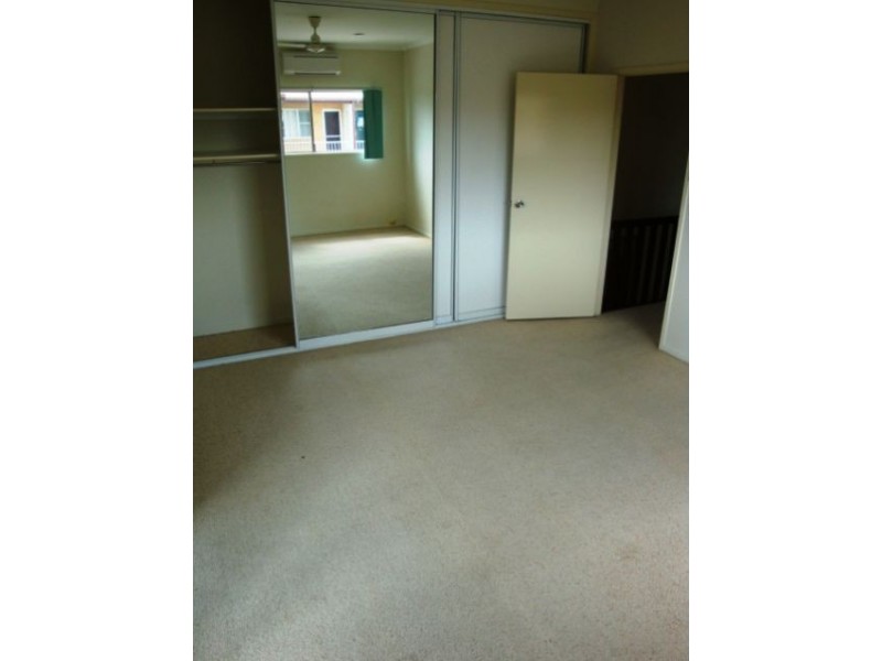 2/337 Alfred Street, Mackay QLD 4740