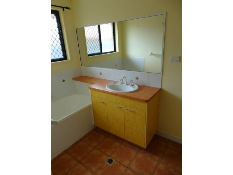 28 Clipper, Bucasia QLD 4750