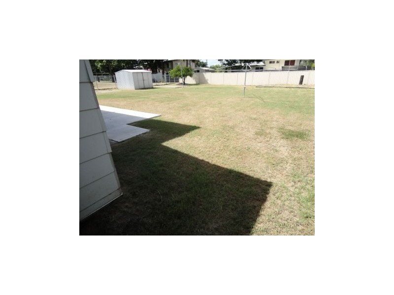 2 Beatty Court, Dysart QLD 4745