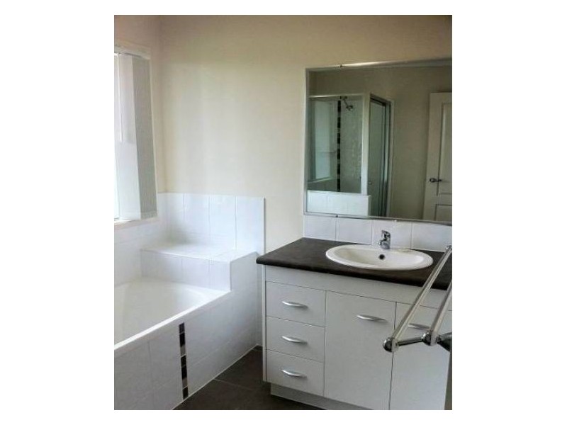 7 Sapphire Crt, North Mackay QLD 4740