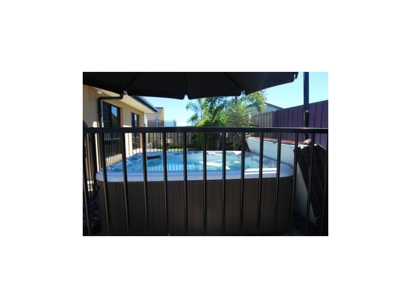 10 Miami Tce, Blacks Beach QLD 4740