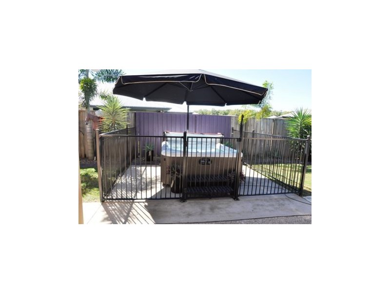 10 Miami Tce, Blacks Beach QLD 4740