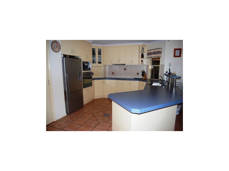 4 Bonsai Court, Glenella QLD 4740