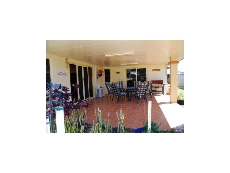 4 Bonsai Court, Glenella QLD 4740