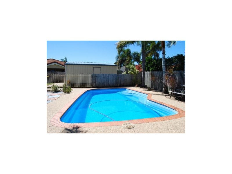 4 Bonsai Court, Glenella QLD 4740