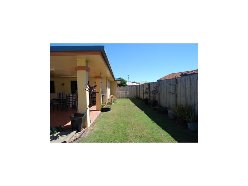 4 Bonsai Court, Glenella QLD 4740