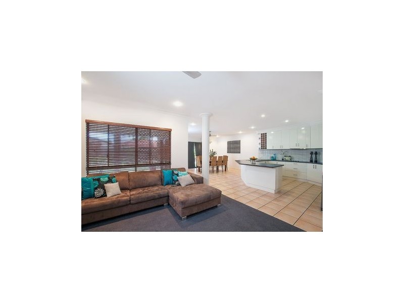 15 Clipper Court, Bucasia QLD 4750