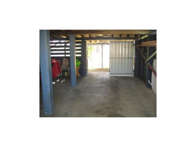 4 Nolan St, Dysart QLD 4745