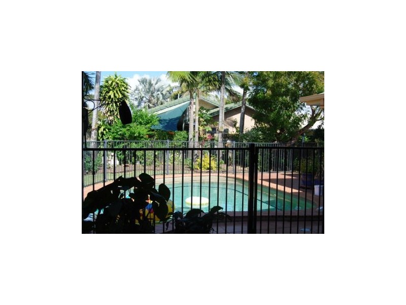 11 Neill Street, East Mackay QLD 4740