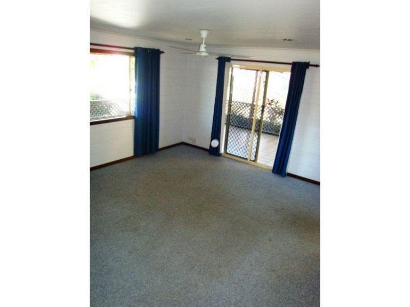 4 Jean Court, Bucasia QLD 4750