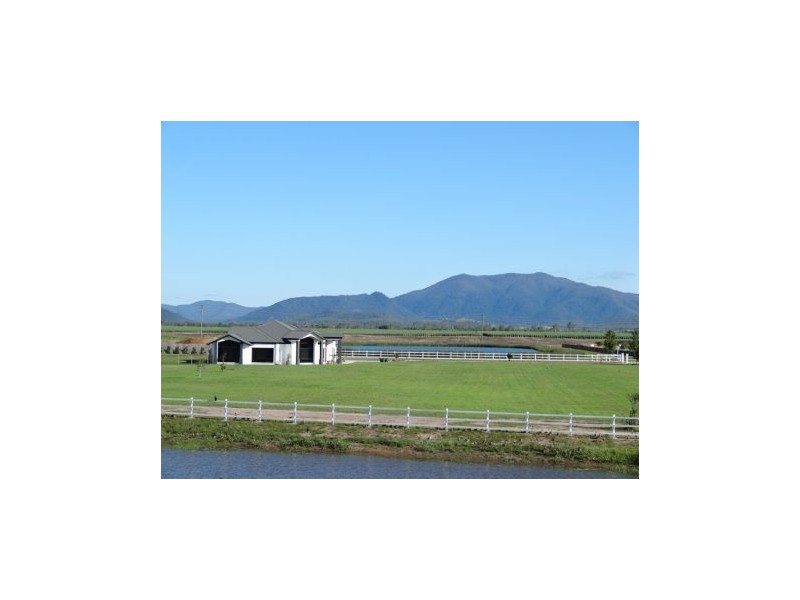 51 Clive Rogers Drive, Mirani QLD 4754