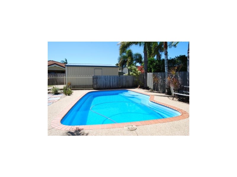 4 Bonsai Court, Glenella QLD 4740