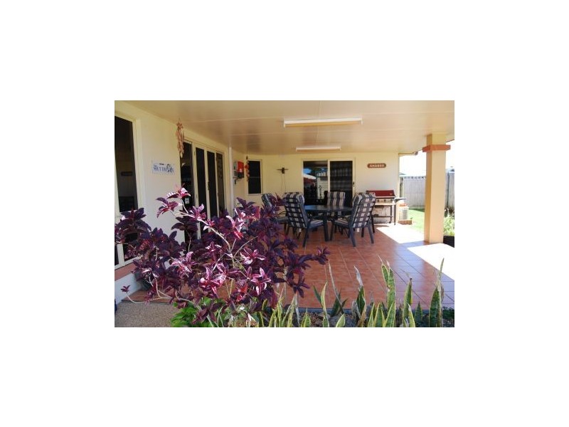 4 Bonsai Court, Glenella QLD 4740