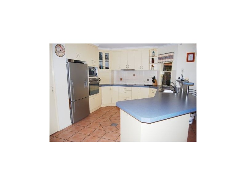 4 Bonsai Court, Glenella QLD 4740