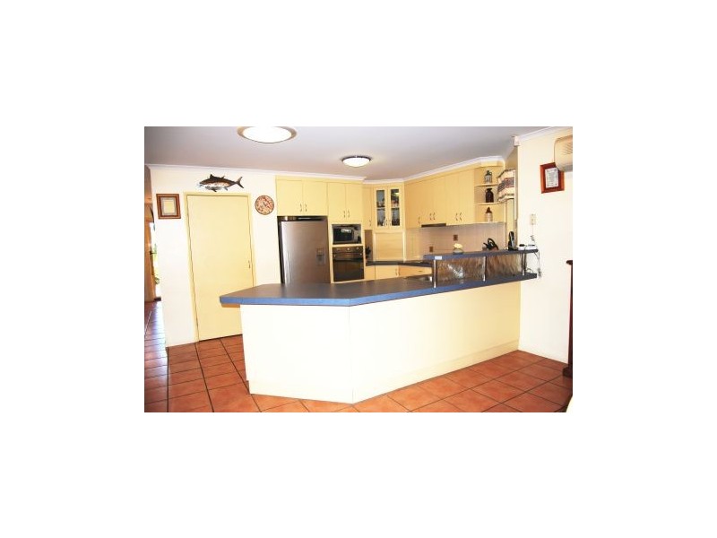 4 Bonsai Court, Glenella QLD 4740