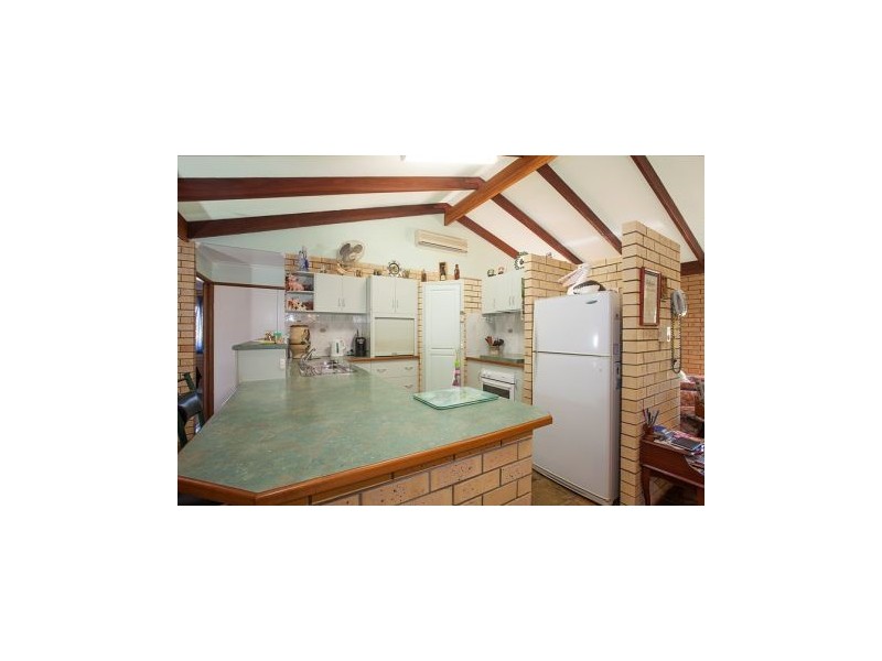 19 Bankswood St, Beaconsfield QLD 4740