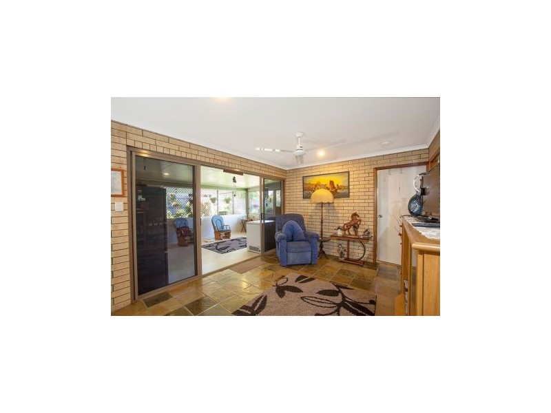 19 Bankswood St, Beaconsfield QLD 4740