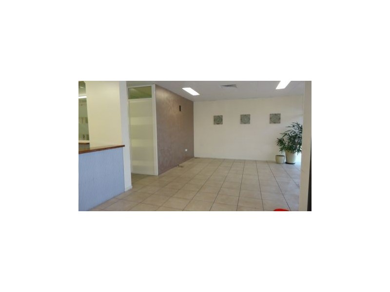 76 Gordon Street, Mackay QLD 4740