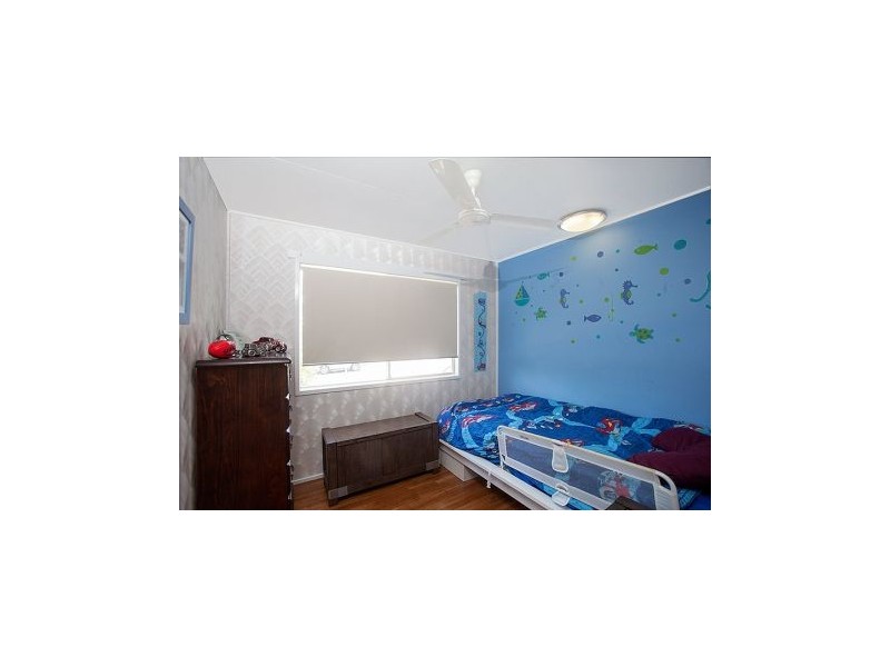 8 Salmon Ave, Eimeo QLD 4740