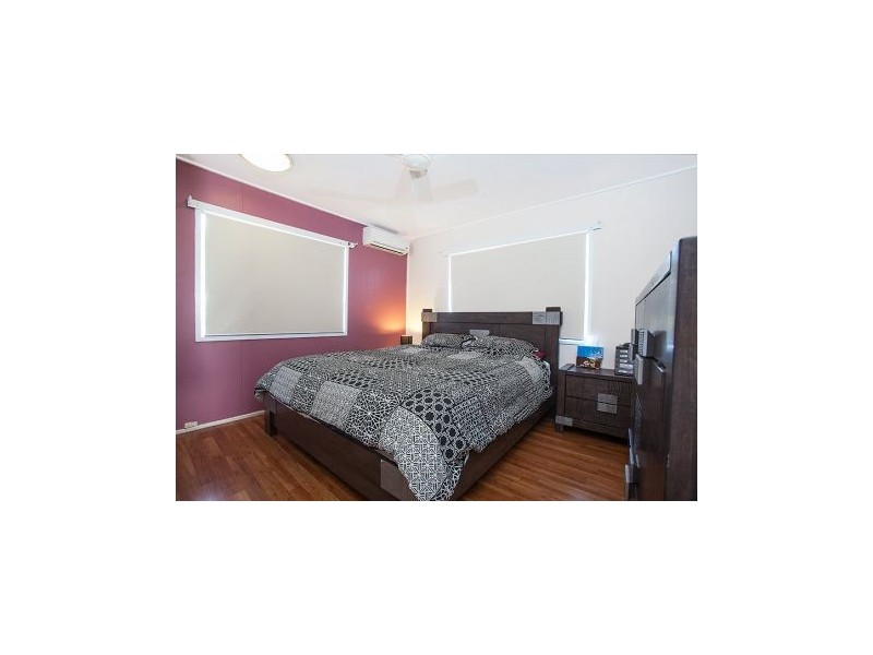 8 Salmon Ave, Eimeo QLD 4740