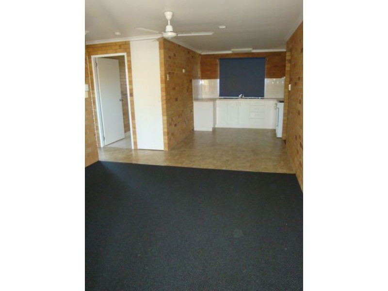 4/61 Oak Street, Andergrove QLD 4740