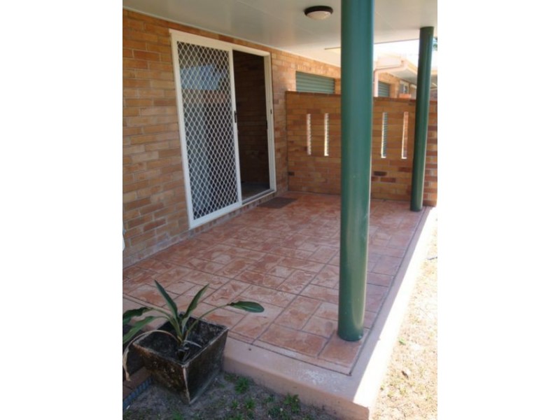 4/61 Oak Street, Andergrove QLD 4740