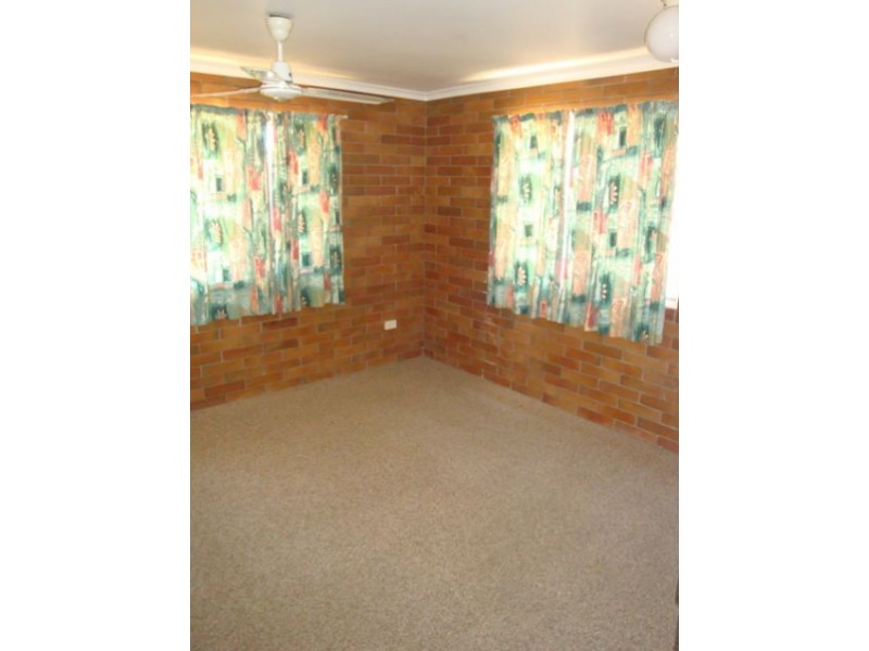4/61 Oak Street, Andergrove QLD 4740