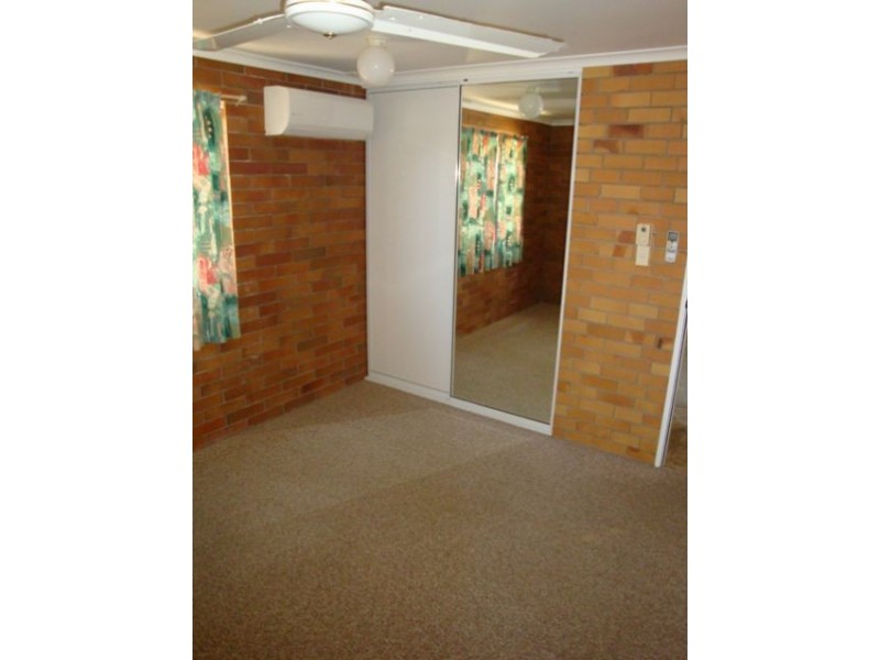 4/61 Oak Street, Andergrove QLD 4740