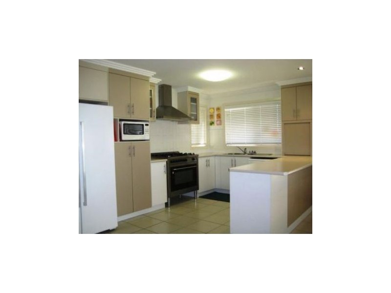 5 Sunita Drive, Andergrove QLD 4740
