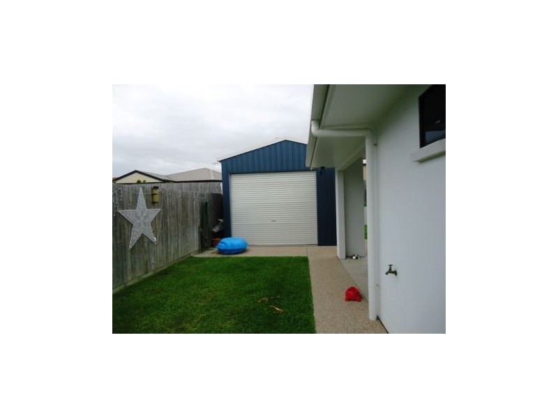 4 Schooner Avenue, Bucasia QLD 4750