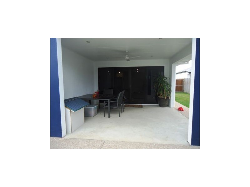 4 Schooner Avenue, Bucasia QLD 4750