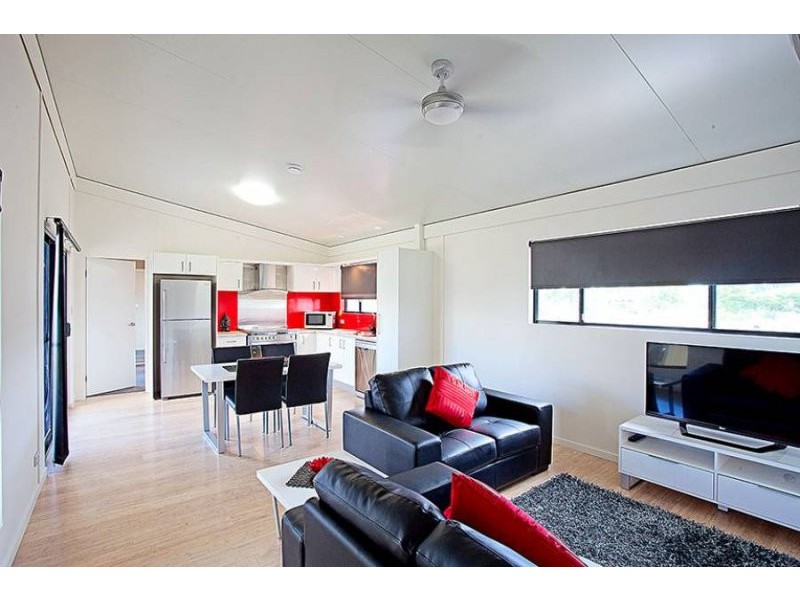Units 51 Kemmis Street, Nebo QLD 4742