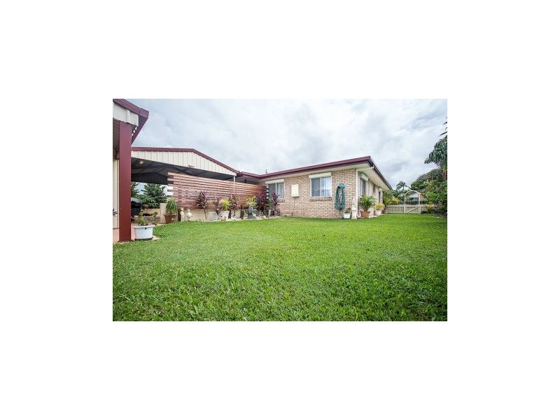 17 Cassia Street, Beaconsfield QLD 4740