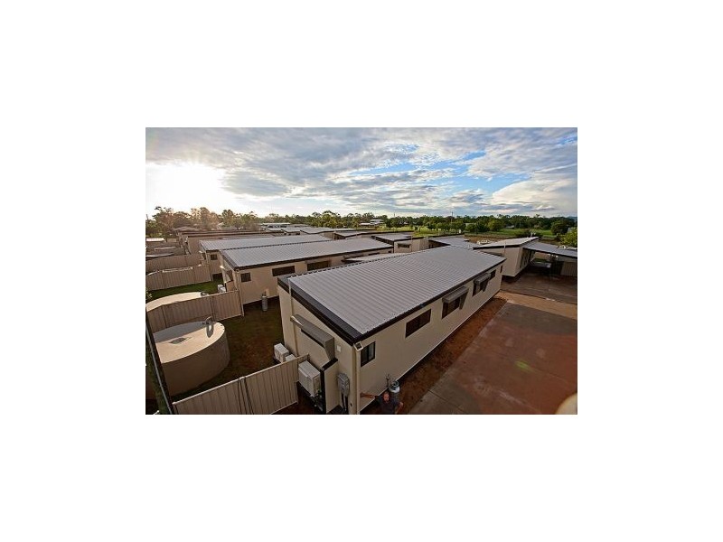 2/51 Kemmis Street, Nebo QLD 4742