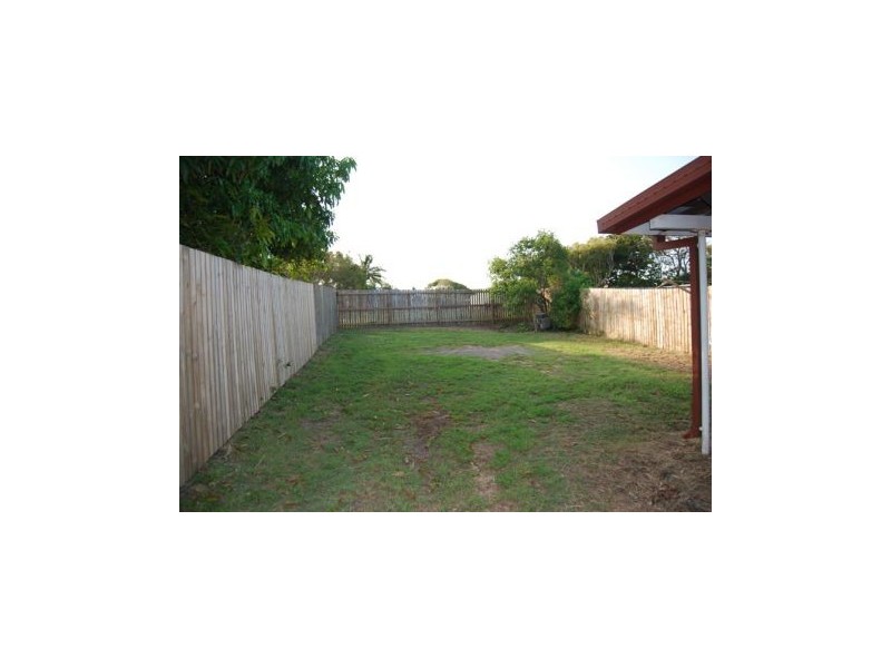 9 Russell Ave, Slade Point QLD 4740
