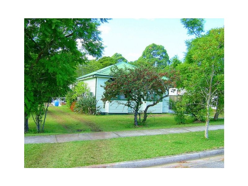 9 VICTOR AVE, Panania NSW 2213