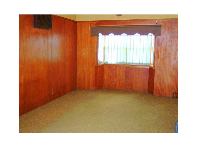 9 VICTOR AVE, Panania NSW 2213