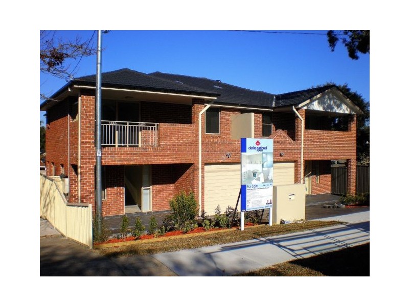 99 BURNS RD, Picnic Point NSW 2213