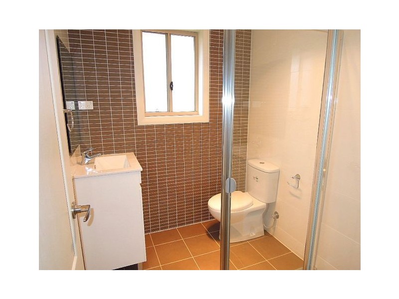 99 BURNS RD, Picnic Point NSW 2213