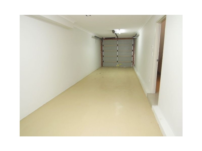 99 BURNS RD, Picnic Point NSW 2213