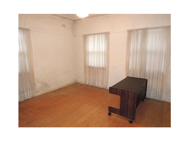 43 MONTGOMERY AVE, Revesby NSW 2212