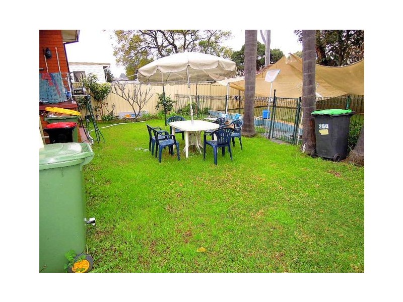 250 CANTERBURY RD, Revesby NSW 2212