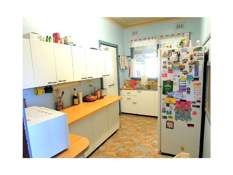 27 MILLER RD, Chester Hill NSW 2162