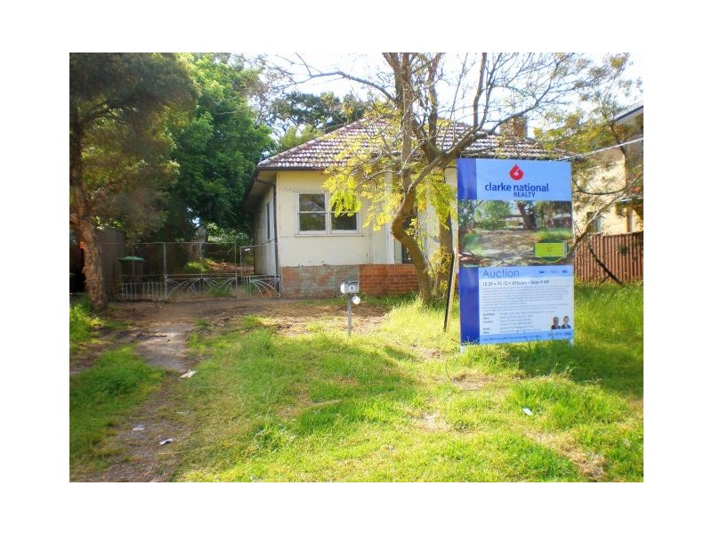 19 HARCOURT AVE, East Hills NSW 2213