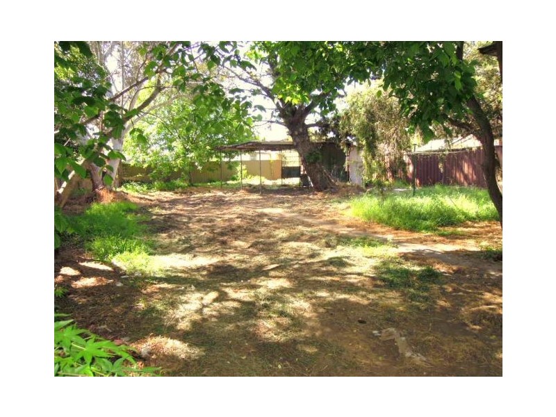 19 HARCOURT AVE, East Hills NSW 2213