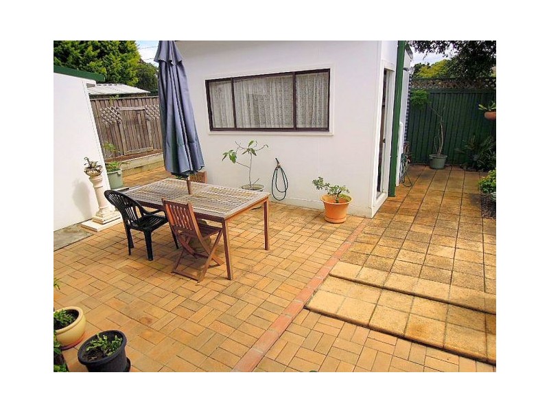 16 HENDY AVE, Panania NSW 2213