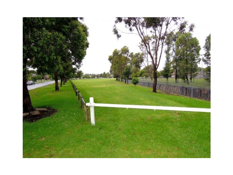 16 KOALA RD, Greenacre NSW 2190