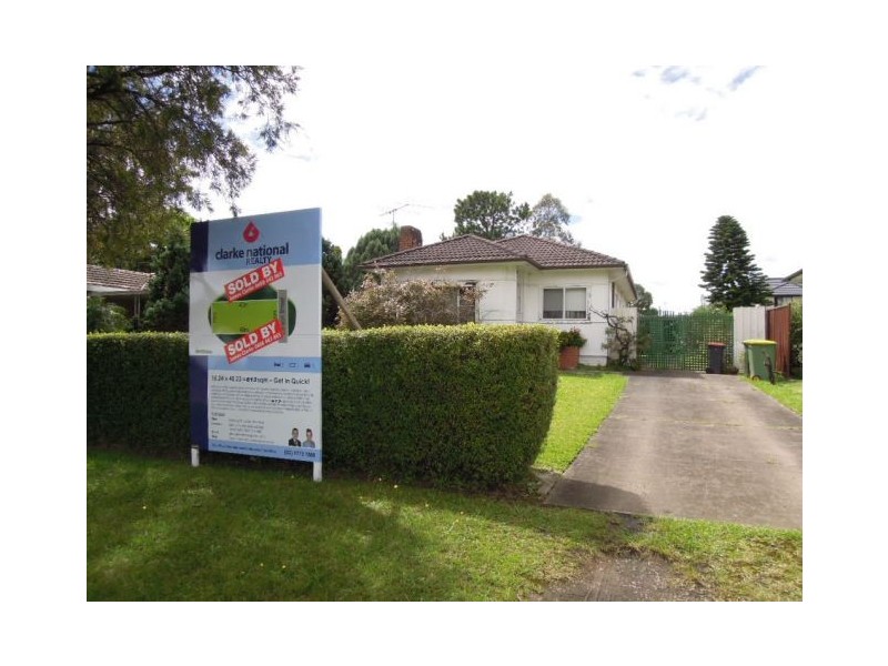 19 CARSON ST, Panania NSW 2213