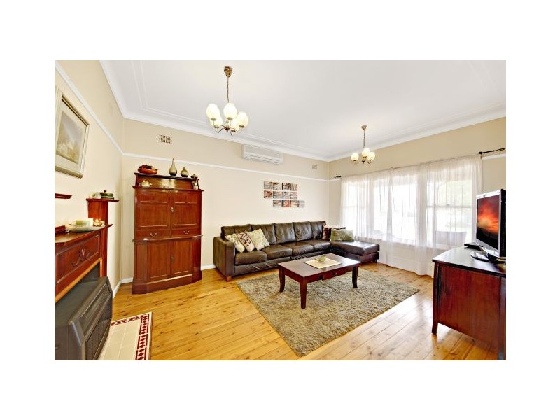 13 Morotai Rd, Revesby Heights NSW 2212